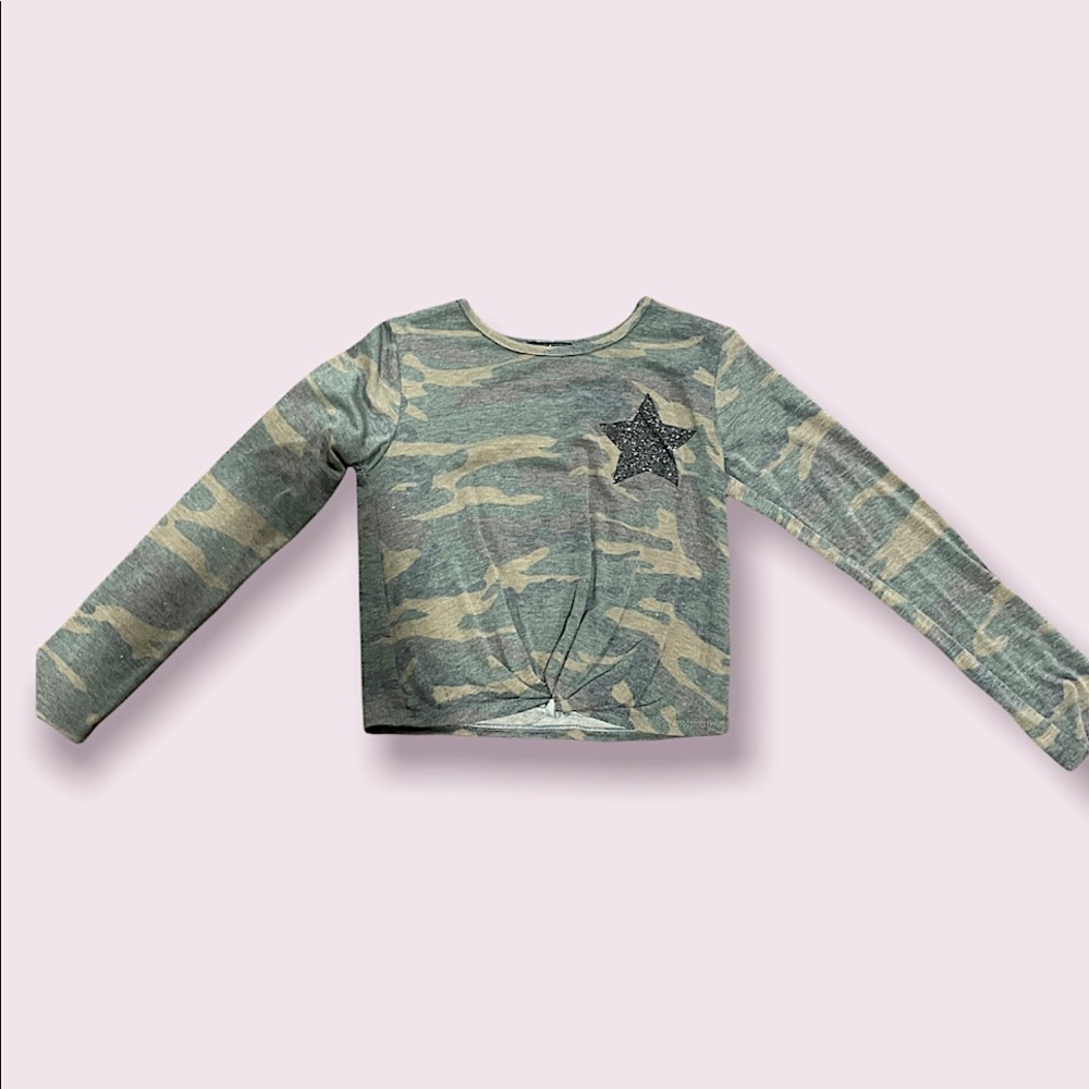 A cute top from Miss Popular, very good condition,camo, kids large